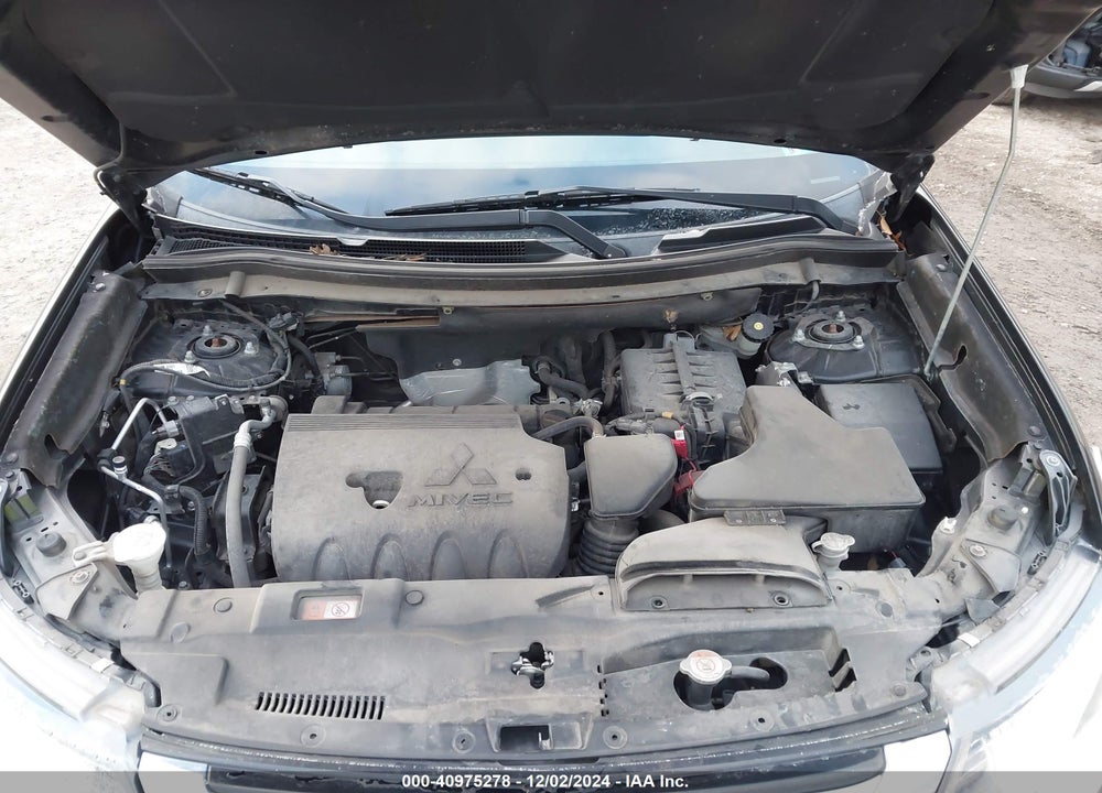 2018 MITSUBISHI OUTLANDER SEL VIN: JA4AD3A31JJ000890