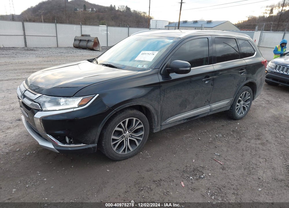 2018 MITSUBISHI OUTLANDER SEL VIN: JA4AD3A31JJ000890