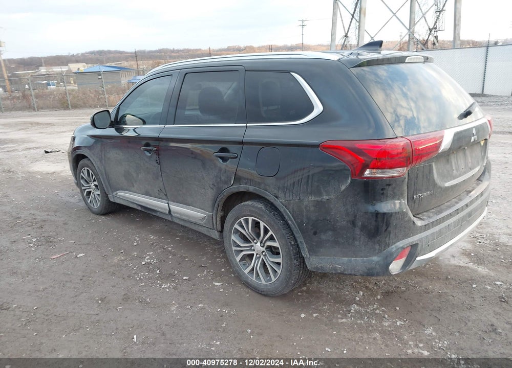 2018 MITSUBISHI OUTLANDER SEL VIN: JA4AD3A31JJ000890