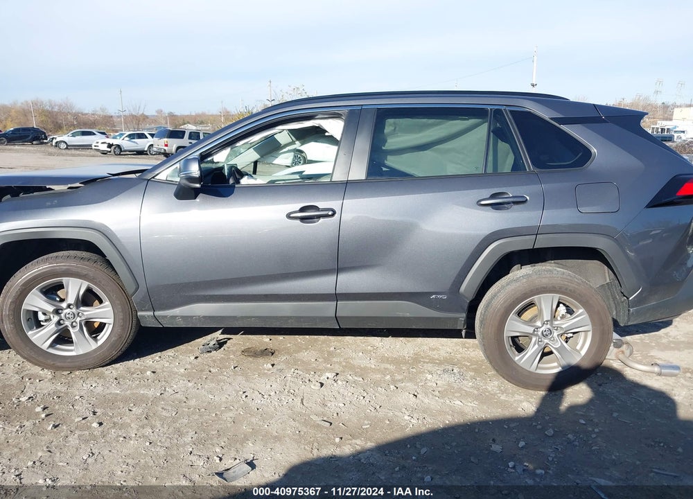 2024 TOYOTA RAV4 HYBRID XLE VIN: 2T3RWRFV8RW229838