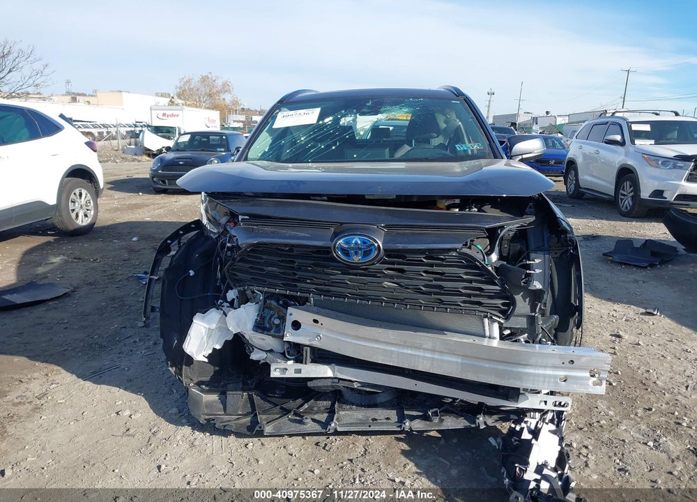 2024 TOYOTA RAV4 HYBRID XLE VIN: 2T3RWRFV8RW229838