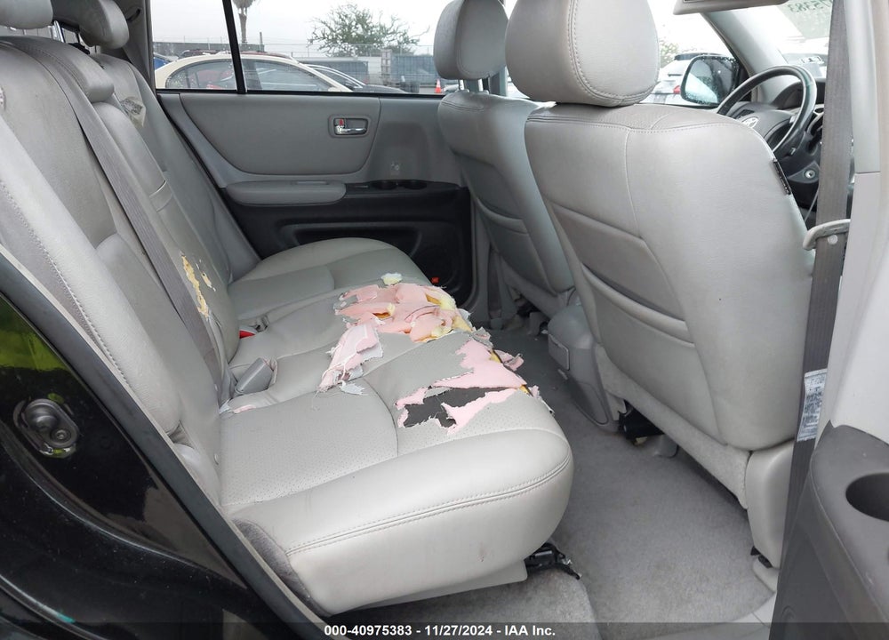 2007 TOYOTA HIGHLANDER SPORT V6 VIN: JTEGP21A870137903