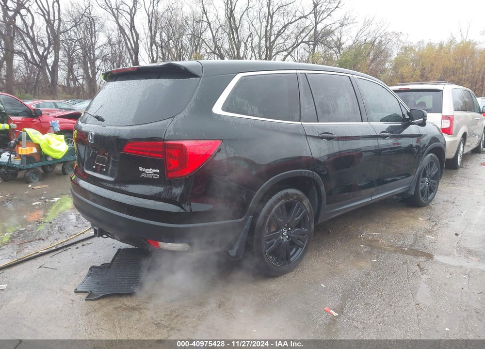 2017 HONDA PILOT EX-L VIN: 5FNYF6H50HB095533