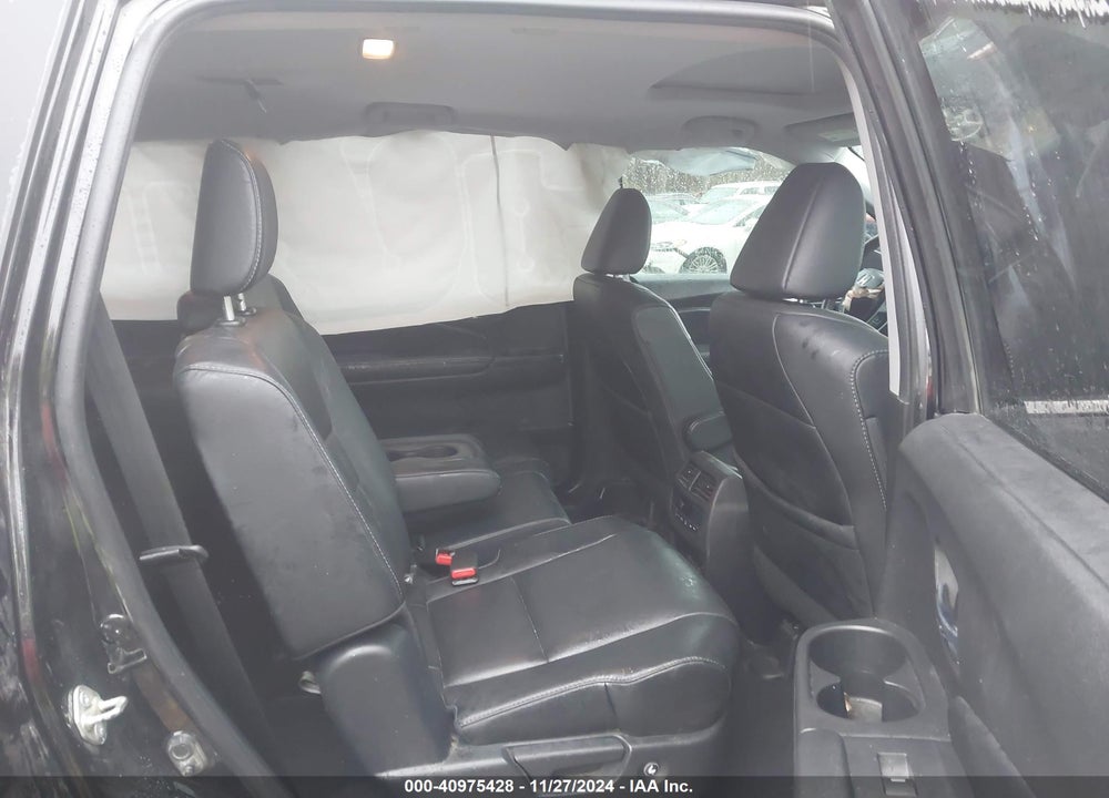 2017 HONDA PILOT EX-L VIN: 5FNYF6H50HB095533