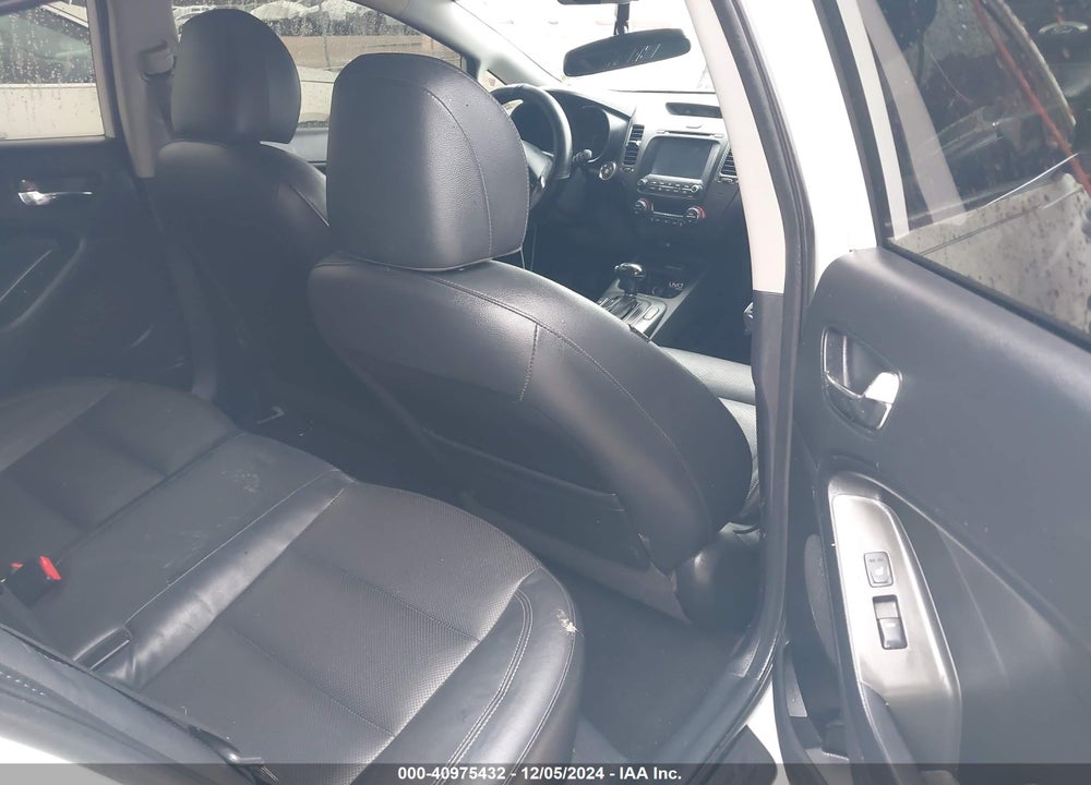 2015 KIA FORTE EX VIN: KNAFZ4A83F5307795