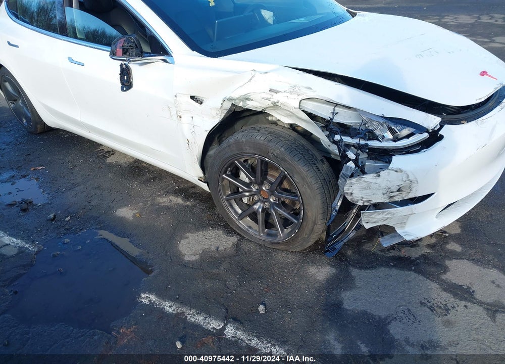 2020 TESLA MODEL 3 STANDARD RANGE PLUS REAR-WHEEL DRIVE/STANDARD RANGE REAR-WHEEL DRIVE VIN: 5YJ3E1EA2LF792695