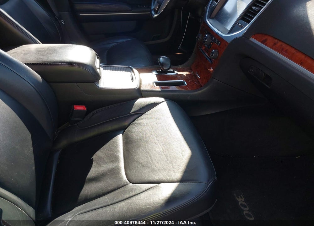 2014 CHRYSLER 300 VIN: 2C3CCAAG3EH340255