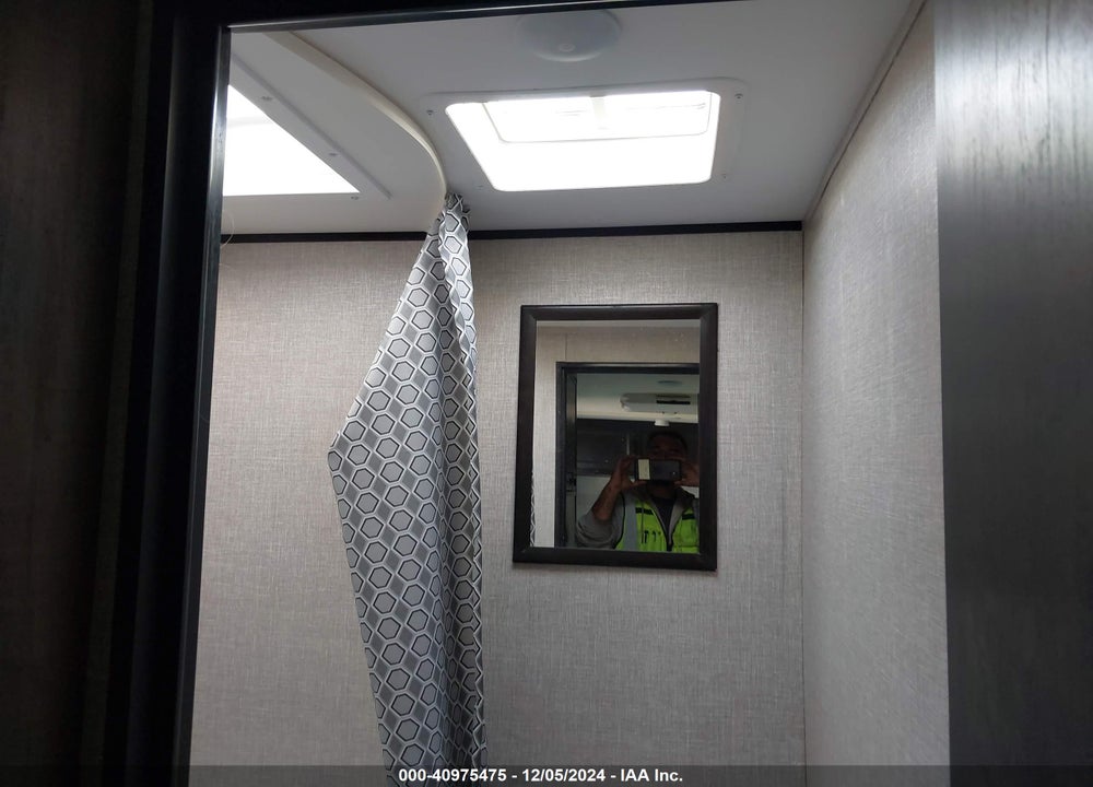 2022 JAYCO JAYFLIGHT TRAVEL TRAILER VIN: 1UJBJ0AJ7N17J1063