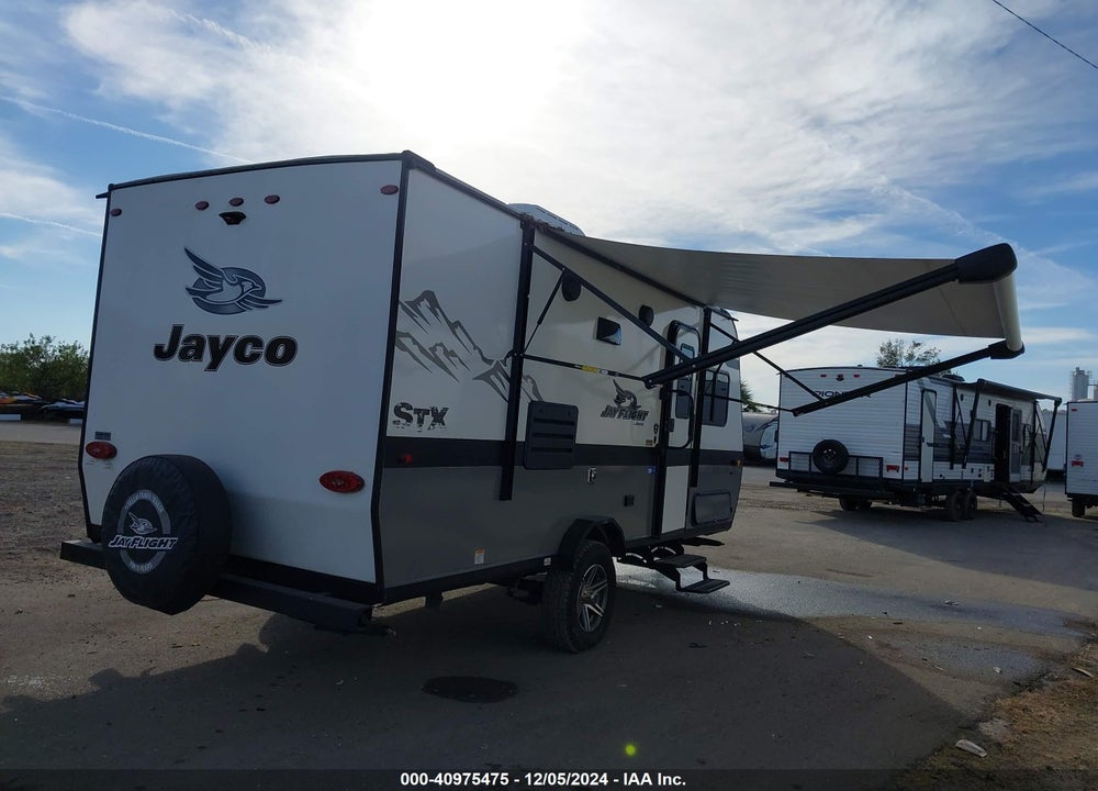 2022 JAYCO JAYFLIGHT TRAVEL TRAILER VIN: 1UJBJ0AJ7N17J1063