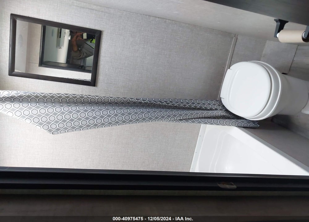 2022 JAYCO JAYFLIGHT TRAVEL TRAILER VIN: 1UJBJ0AJ7N17J1063