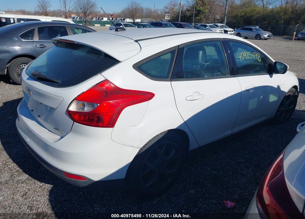 2014 FORD FOCUS SE VIN: 1FADP3K24EL337263
