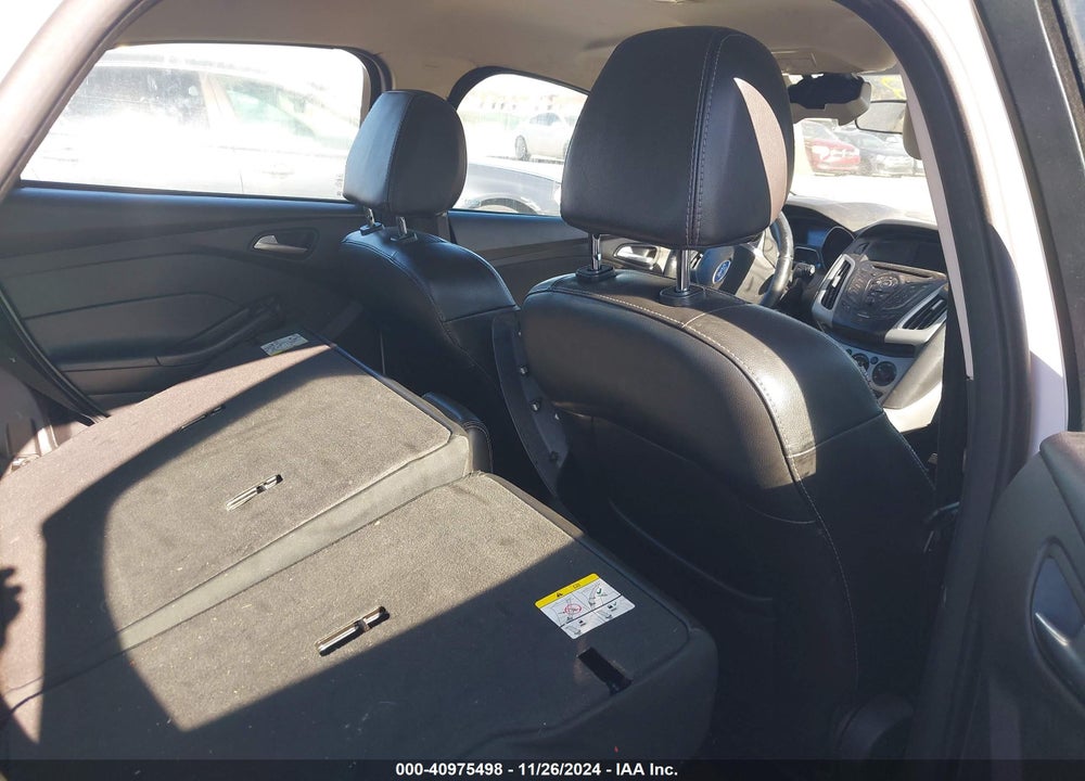 2014 FORD FOCUS SE VIN: 1FADP3K24EL337263