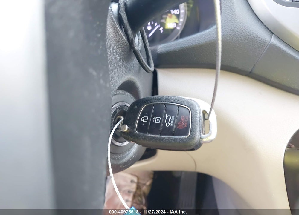 2017 HYUNDAI TUCSON SE VIN: KM8J23A45HU329536