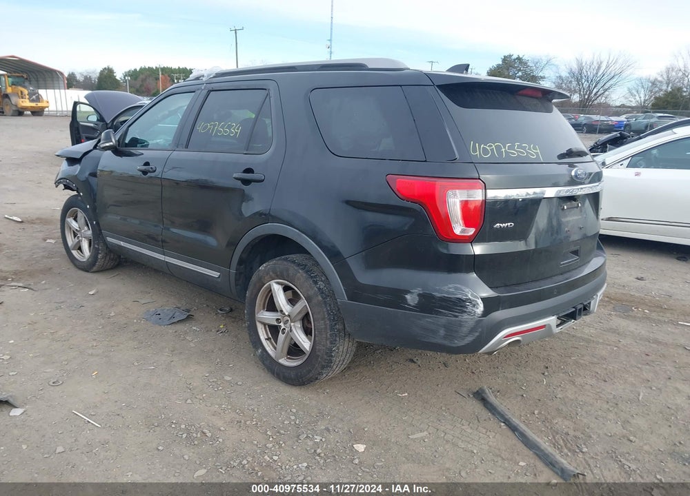 2017 FORD EXPLORER XLT VIN: 1FM5K8D81HGD96596