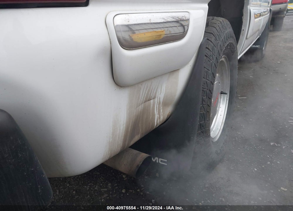 2001 GMC YUKON SLT VIN: 1GKEK13T41J134246