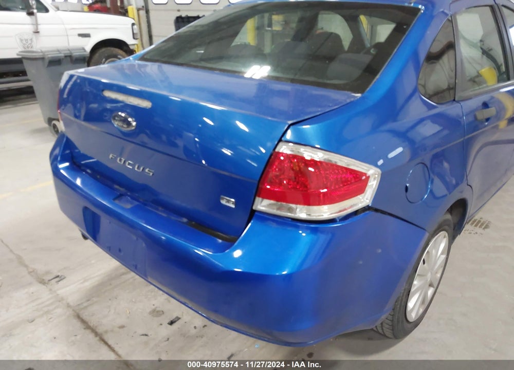 2011 FORD FOCUS SE VIN: 1FAHP3FN1BW104103