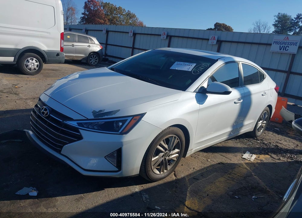 2019 HYUNDAI ELANTRA VIN: 5NPD84LF3KH463306
