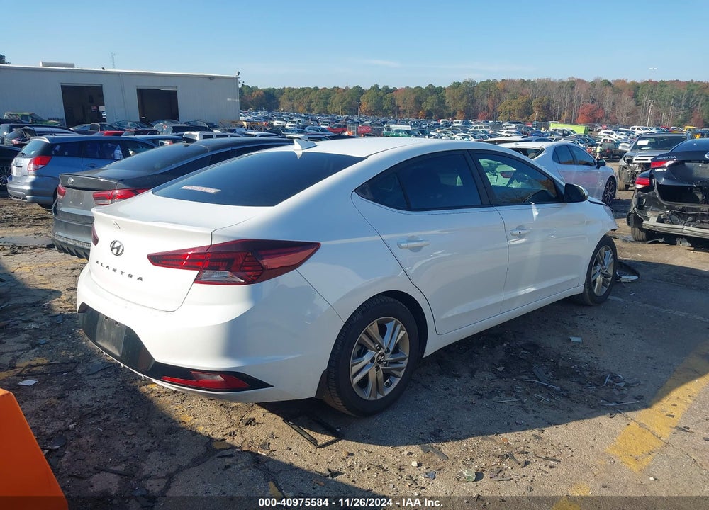 2019 HYUNDAI ELANTRA VIN: 5NPD84LF3KH463306