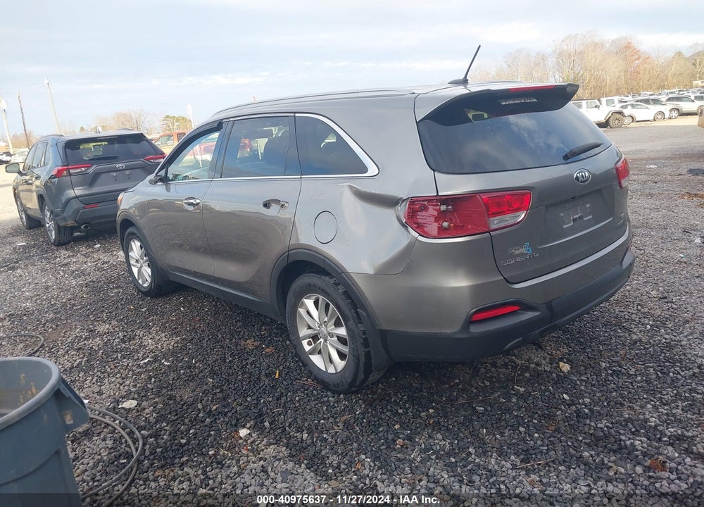 2017 KIA SORENTO 2.4L LX VIN: 5XYPG4A31HG287753