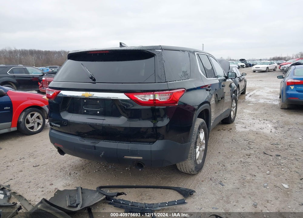 2019 CHEVROLET TRAVERSE LS VIN: 1GNERFKW2KJ264180