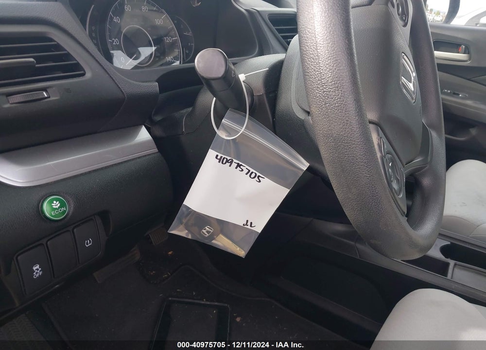 2015 HONDA CR-V LX VIN: 5J6RM4H31FL052952