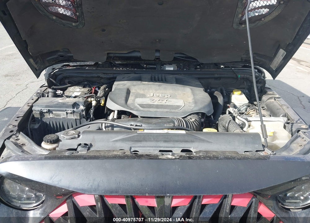 2012 JEEP WRANGLER UNLIMITED SAHARA VIN: 1C4BJWEG1CL117541