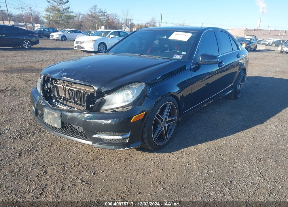 2013 MERCEDES-BENZ C 300 LUXURY 4MATIC/SPORT 4MATIC VIN: WDDGF8AB6DR268196