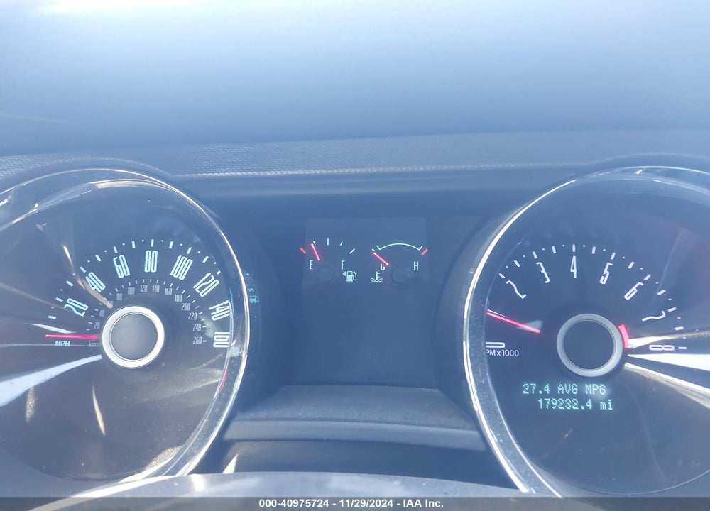 2014 FORD MUSTANG V6 VIN: 1ZVBP8AM1E5330497