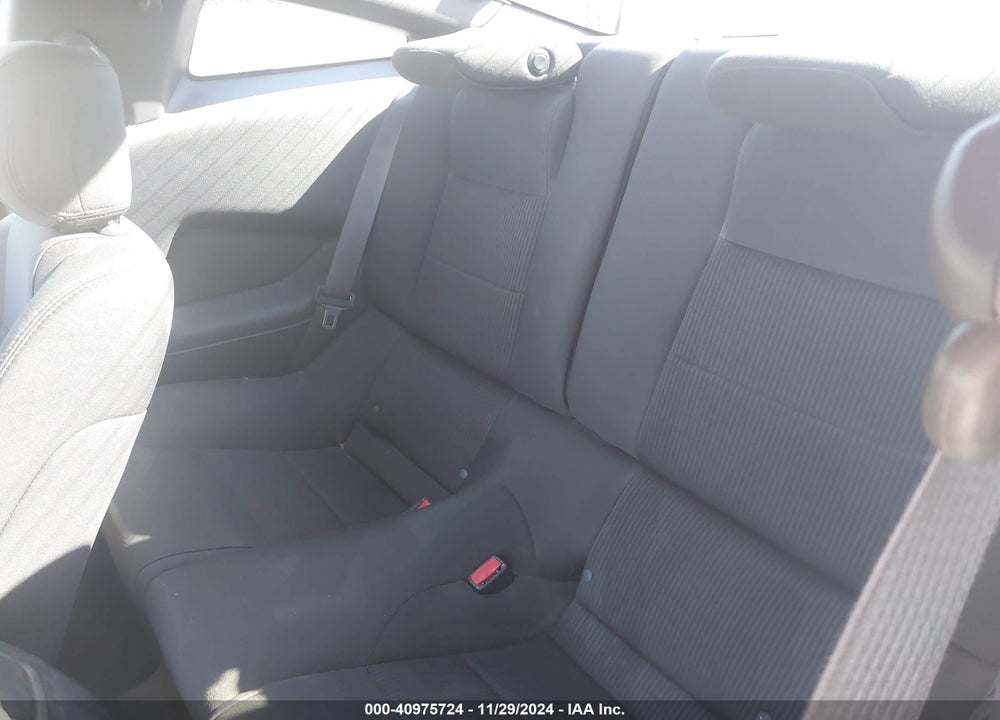 2014 FORD MUSTANG V6 VIN: 1ZVBP8AM1E5330497