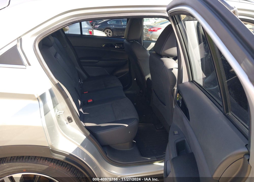 2024 MITSUBISHI ECLIPSE CROSS SE VIN: JA4ATWAA1RZ041018