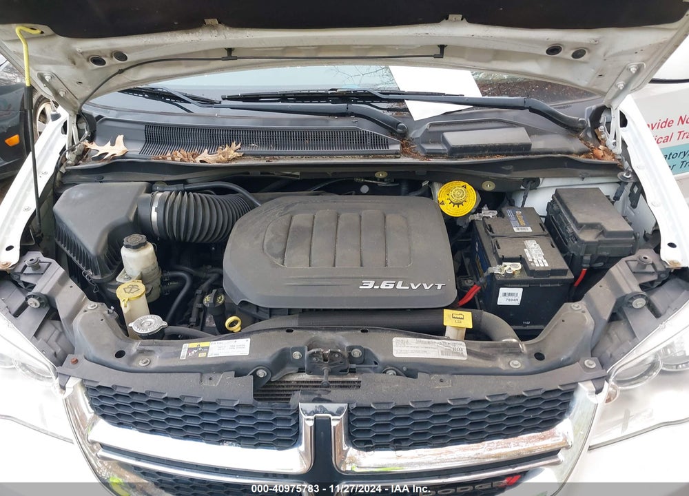 2017 DODGE GRAND CARAVAN VIN: 2C4RDGCG5HR828219