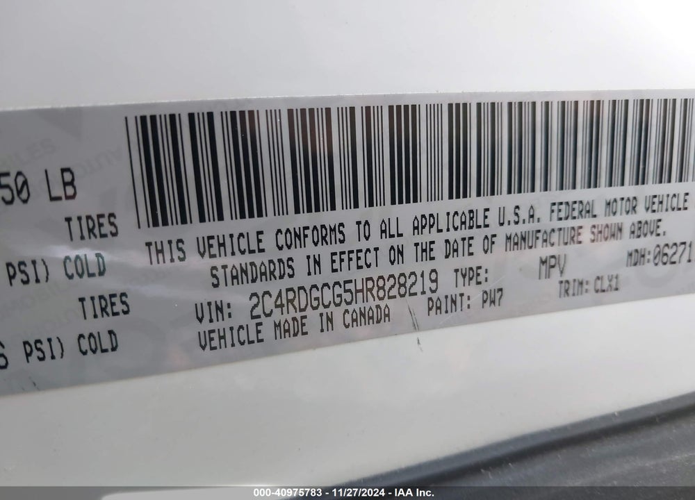 2017 DODGE GRAND CARAVAN VIN: 2C4RDGCG5HR828219