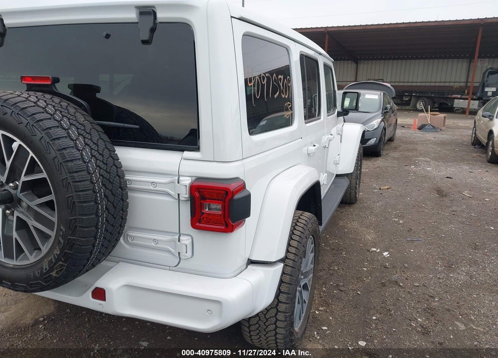 2024 JEEP WRANGLER 4XE SUMMIT 4XE VIN: 1C4RJXU66RW198833