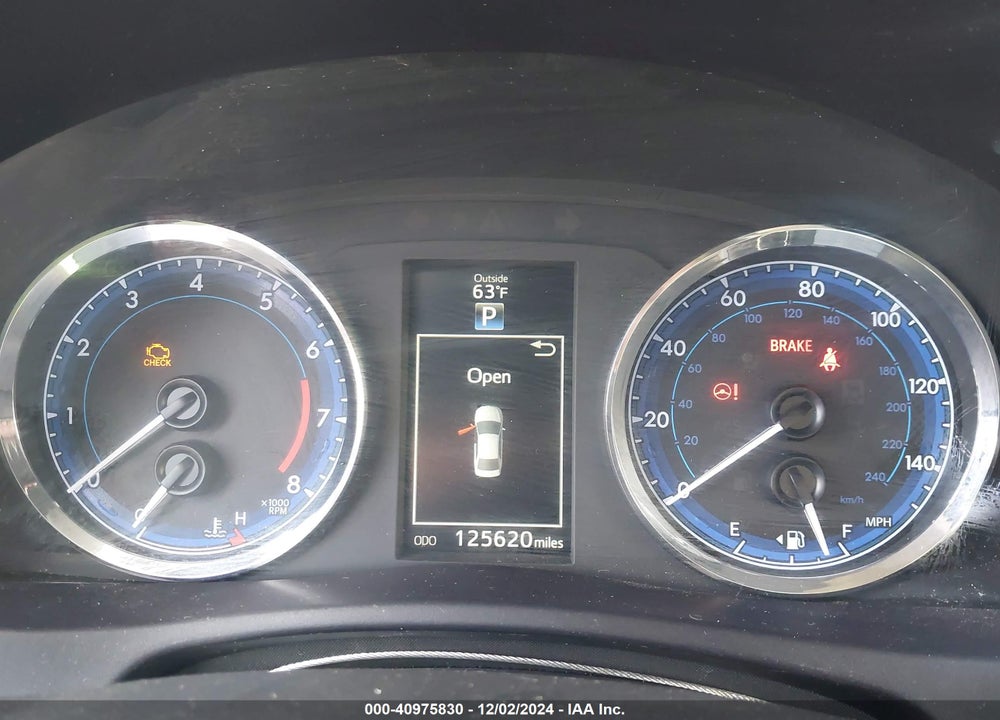 2017 TOYOTA COROLLA VIN: 5YFBURHE2HP578362