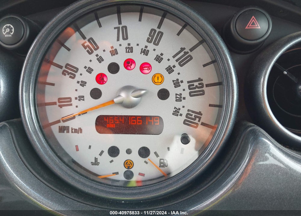 2004 MINI COOPER S VIN: WMWRE33424TD83534