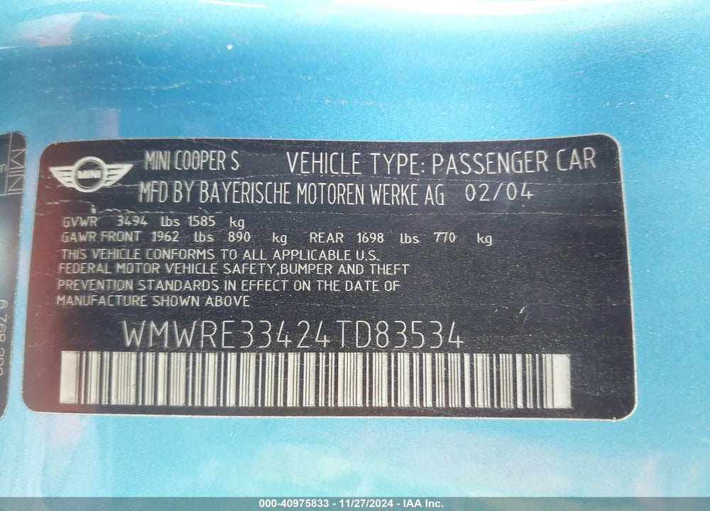 2004 MINI COOPER S VIN: WMWRE33424TD83534