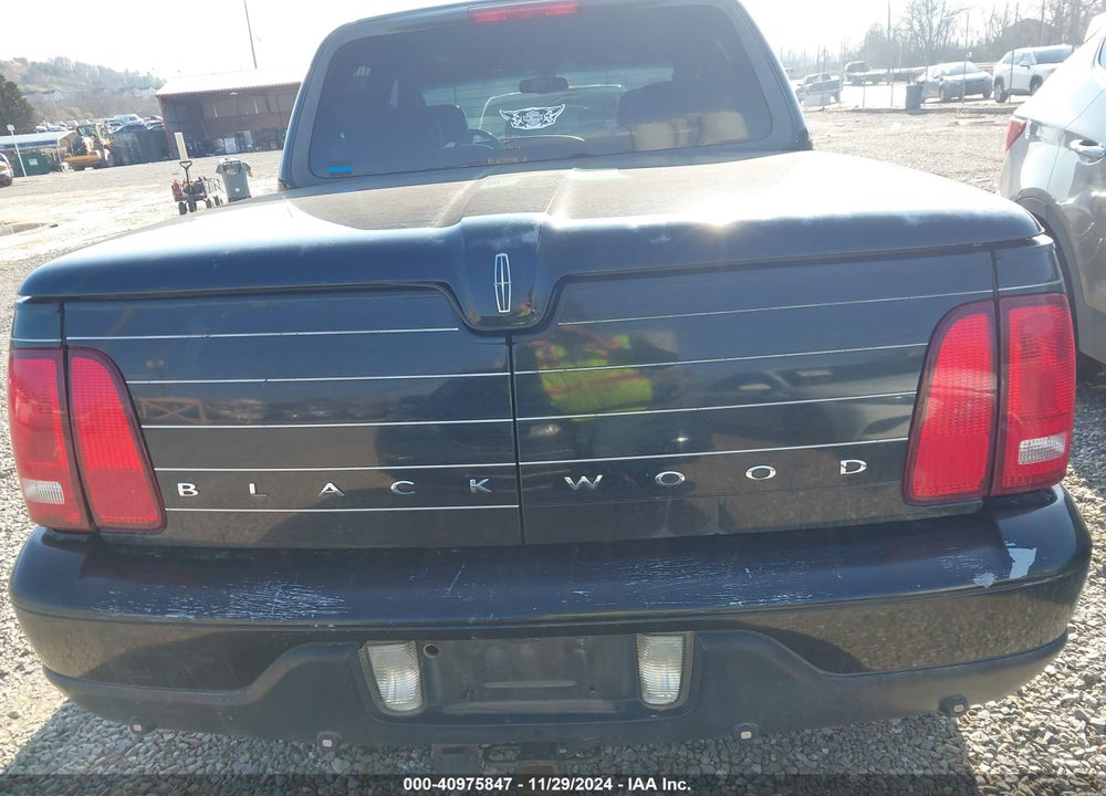 2002 LINCOLN BLACKWOOD VIN: 5LTEW05A52KJ01464
