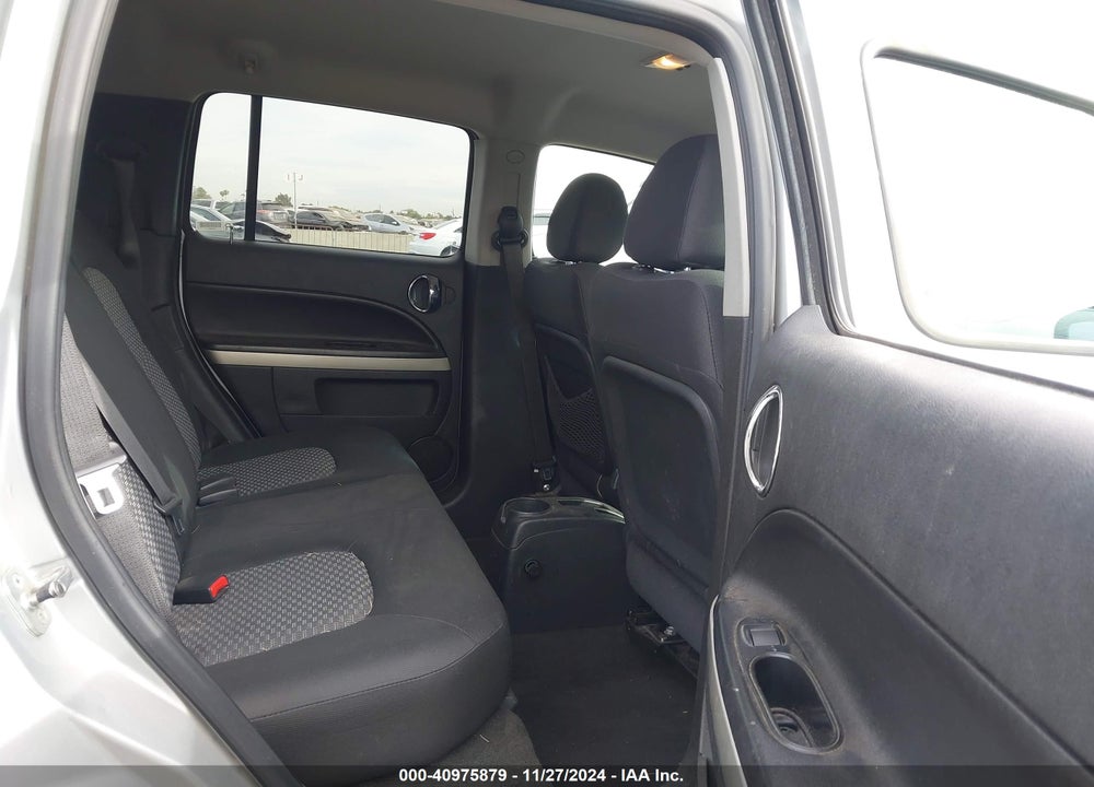 2009 CHEVROLET HHR LS VIN: 3GNCA13B69S600502