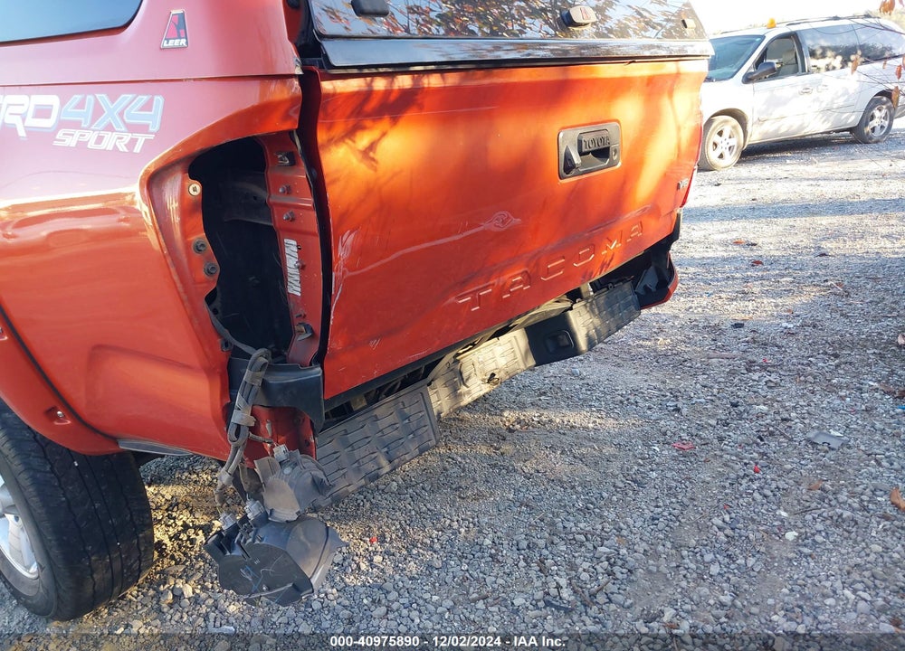 2016 TOYOTA TACOMA SR5 VIN: 5TFDZ5BN7GX010068