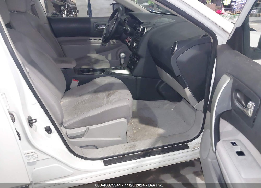 2013 NISSAN ROGUE S VIN: JN8AS5MV9DW619088