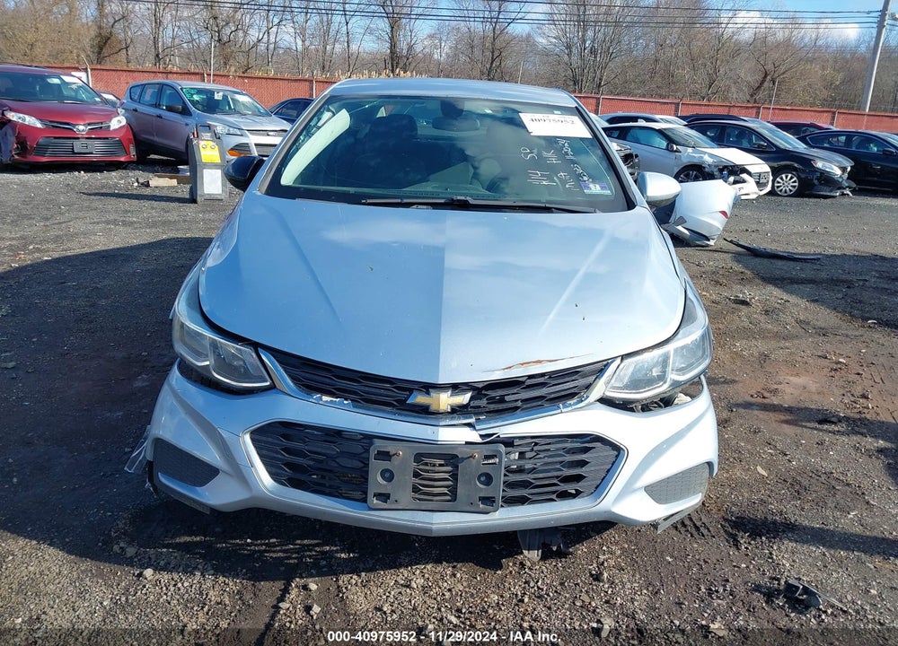 2017 CHEVROLET CRUZE VIN: 1G1BC5SM0H7270323