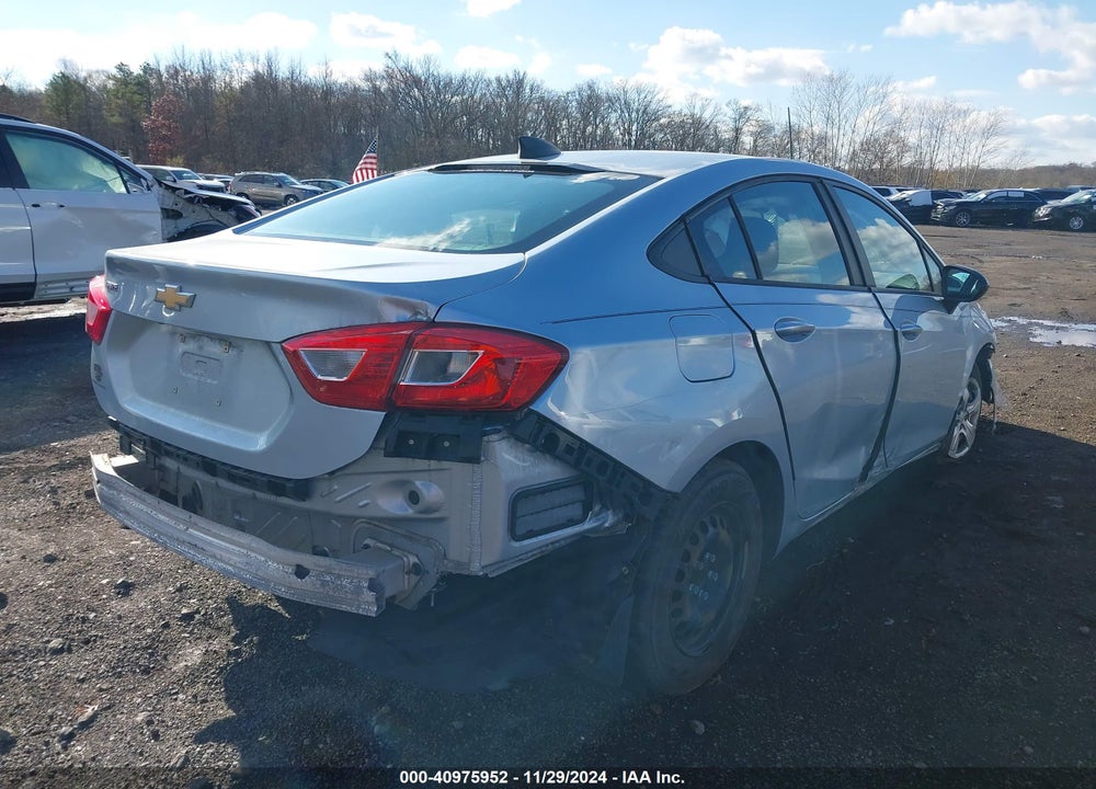 2017 CHEVROLET CRUZE VIN: 1G1BC5SM0H7270323
