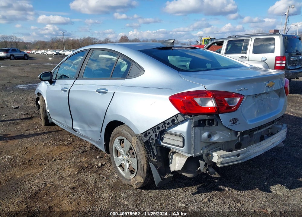 2017 CHEVROLET CRUZE VIN: 1G1BC5SM0H7270323