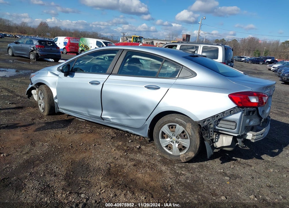 2017 CHEVROLET CRUZE VIN: 1G1BC5SM0H7270323