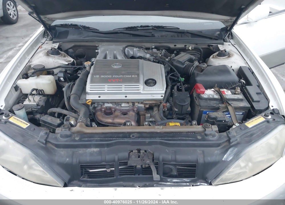 2001 LEXUS ES 300 VIN: JT8BF28G115104178