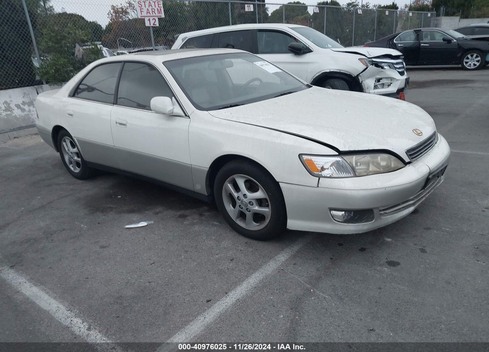2001 LEXUS ES 300 VIN: JT8BF28G115104178