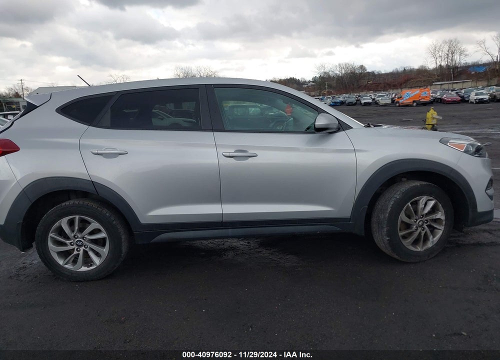 2018 HYUNDAI TUCSON SE VIN: KM8J2CA40JU713651