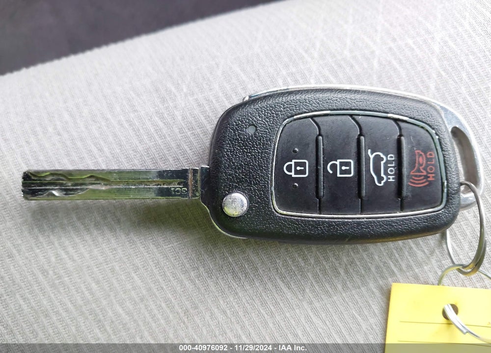 2018 HYUNDAI TUCSON SE VIN: KM8J2CA40JU713651