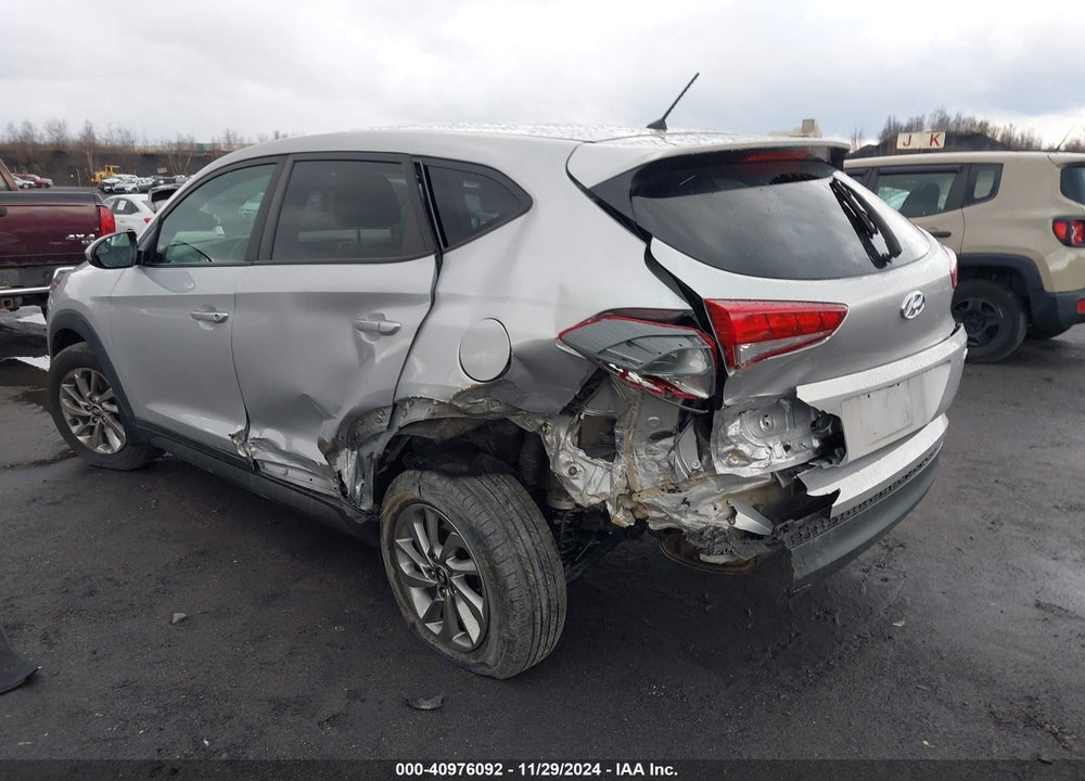 2018 HYUNDAI TUCSON SE VIN: KM8J2CA40JU713651