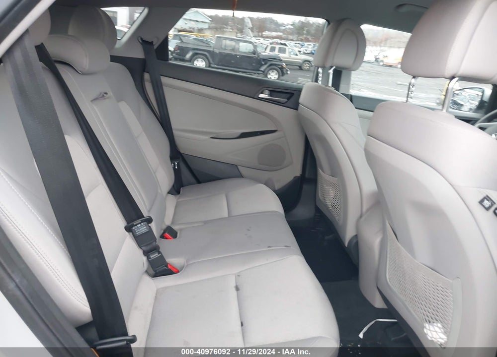 2018 HYUNDAI TUCSON SE VIN: KM8J2CA40JU713651